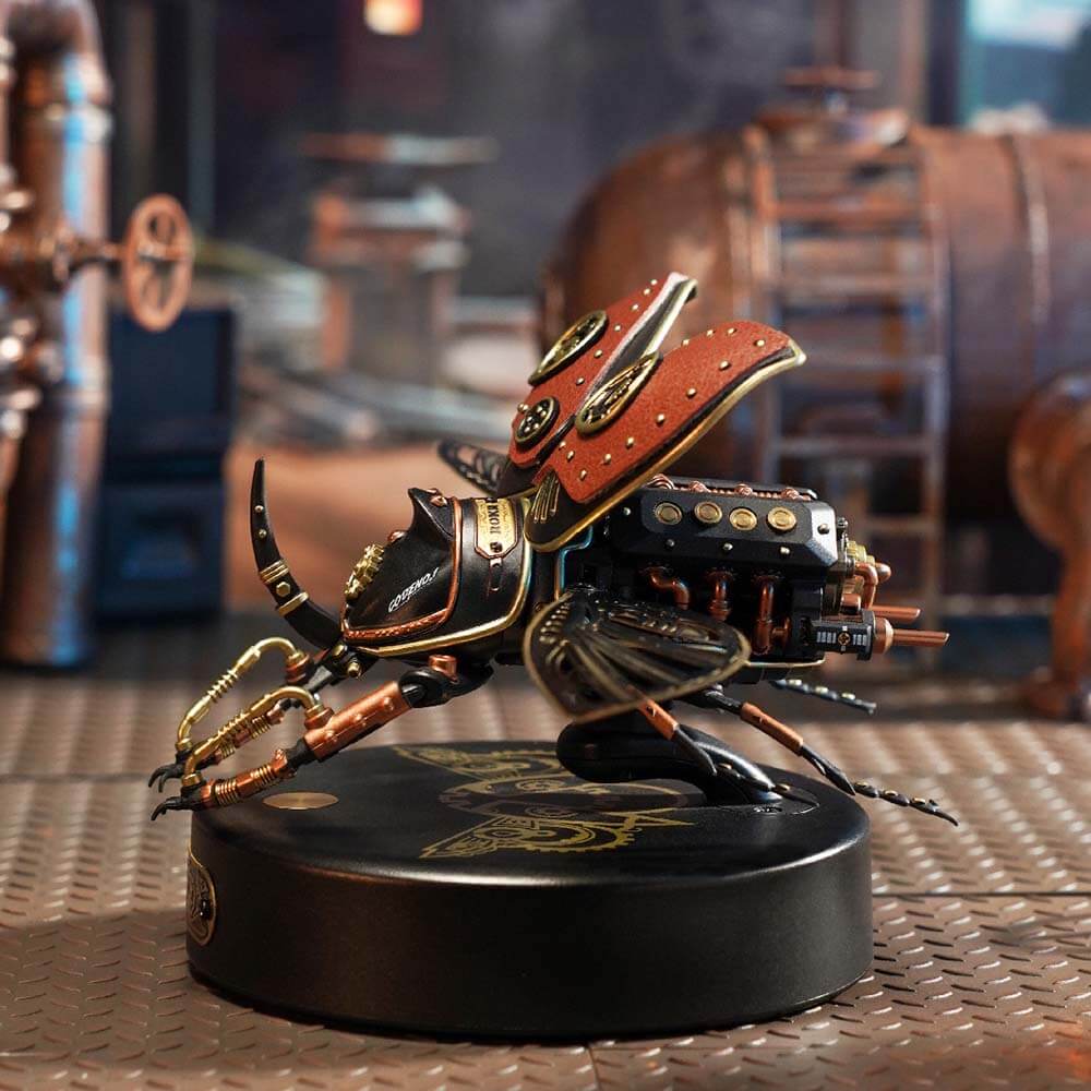 Steampunk Winged Rhinoceros Beetle Kit — Red/Black/Gold ABS & PVC, 19cm