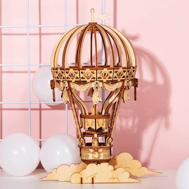 Natural Wood Hot Air Balloon DIY Model — Plywood, 140 pcs, Filigree Floral