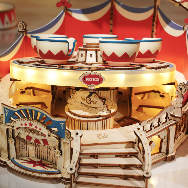 Tilt-A-Whirl Wooden Tea Cups Model — Plywood Tabletop Kit (Red/Blue/White)