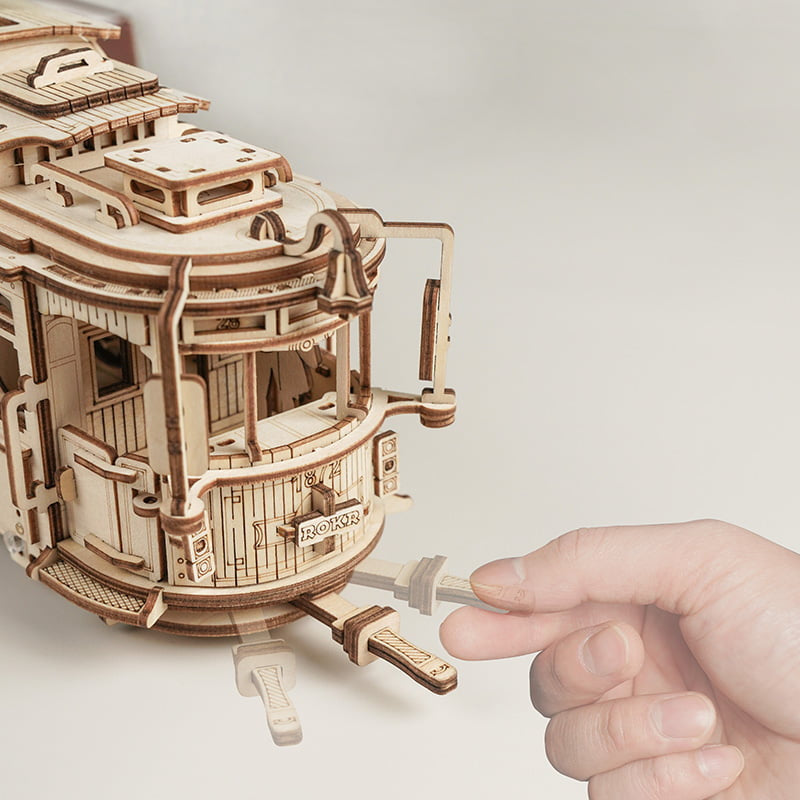 Classic City Tram Model – 1:24 Scale Wooden Mechanical Puzzle