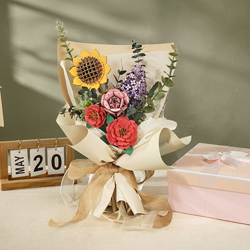 Handcrafted Wooden Flower Bouquet – DIY Decorative Home Décor Kit