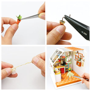 Jason's Kitchen dollhouse