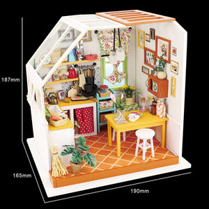 Jason's Kitchen dollhouse