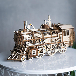 BIG 3 in ONE (clock, locomotive, treasure box)