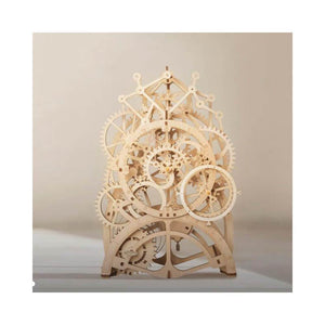 Pendulum clock with winding mechanism