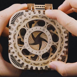 BIG 3 in ONE (clock, locomotive, treasure box)